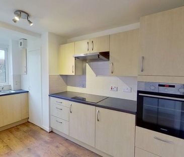 2 bedroom terraced house to rent - Photo 3