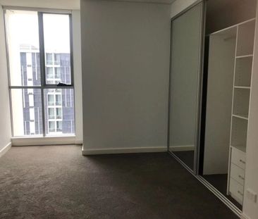 North facing 2BR Apartment close to amenities For Lease Now! - Photo 2