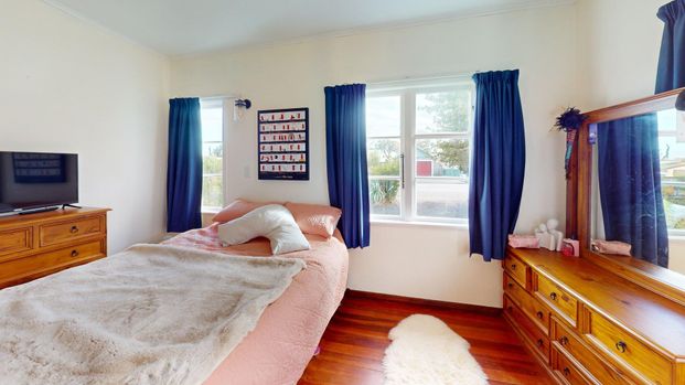 Roslyn - 1 bedroom with Catio - Photo 1