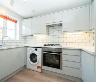 2 bedroom terraced house to rent - Photo 5