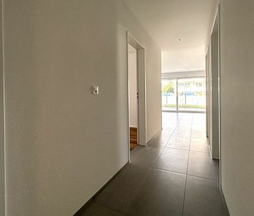 Erstvermietung: Exklusive und elegante 3.5-Zimmer Gartenwohnung mit Hobbyraum in Muttenz - Photo 1