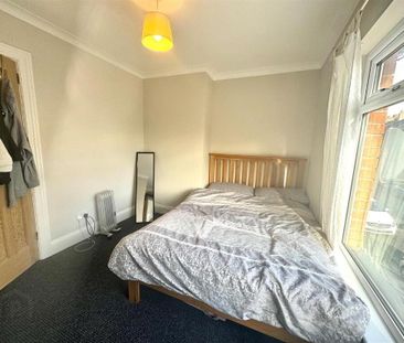 2a Marquis Street, Newtownards, BT23 4DX - Photo 3