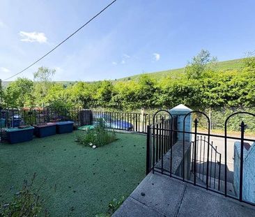 Brynhyfryd Terrace, Ebbw Vale, NP23 - Photo 2