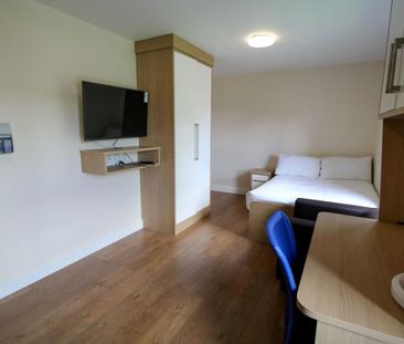 Studio to rent - Photo 1