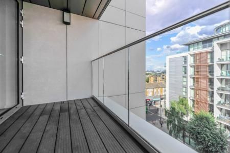 83 Upper Richmond Road, London, SW15 - Photo 1