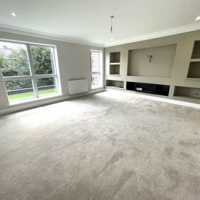 4 Bedroom Terraced To Let - Photo 1