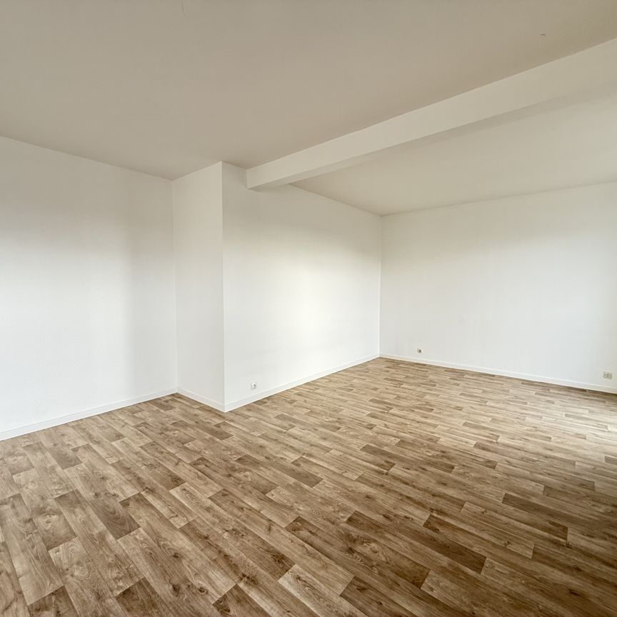 Location Appartement 3 pièces 83m² DUNKERQUE 59240 - Photo 1