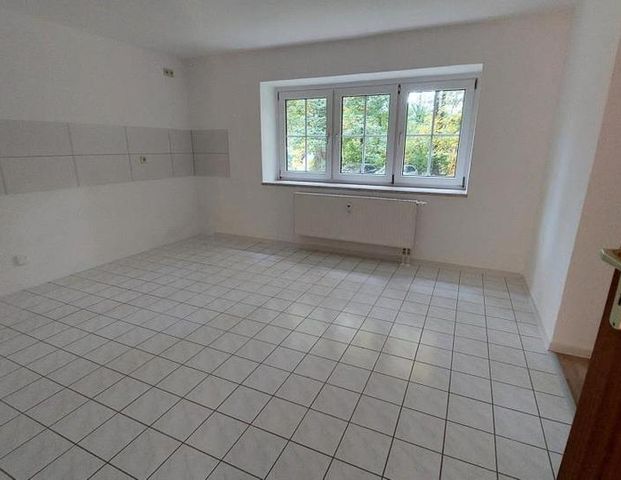 Schöne große 2,5 Zimmerwohnung - ab 1.November verfügbar - Foto 1