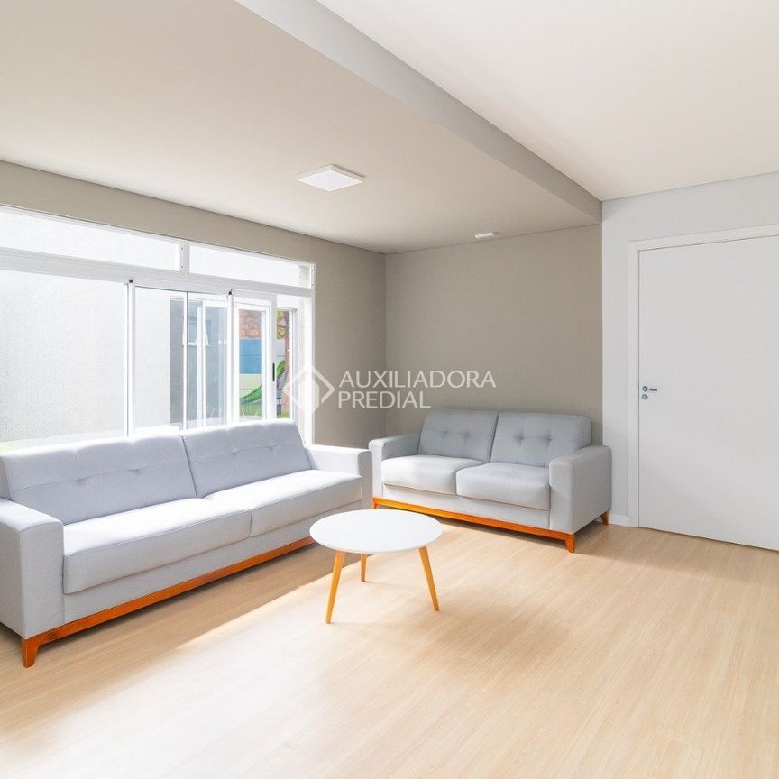 Apartamento com 2 quartos e 44m² para alugar em Alto Petrópolis, Porto Alegre. - Photo 1