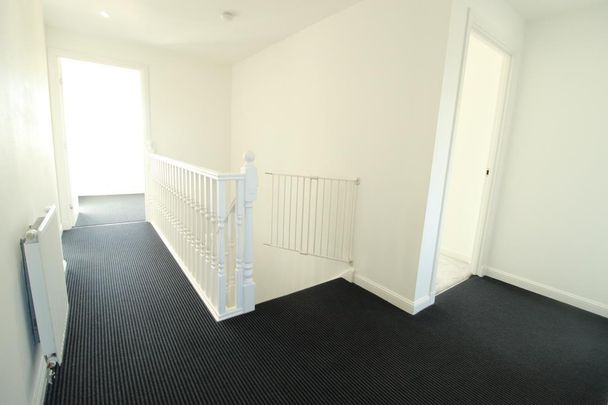 4 bedroom detached house to rent - Photo 1