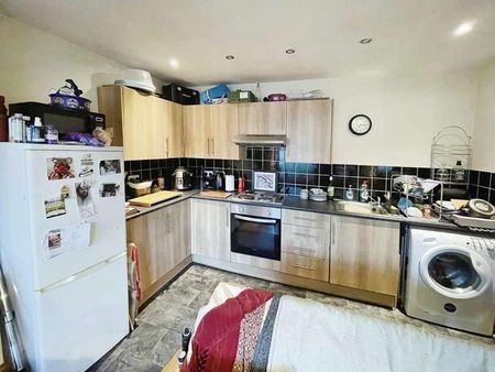 Sanquhar Street, Cardiff, CF24 - Photo 2