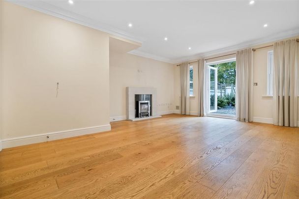 3 bedroom terraced house to rent - Photo 1