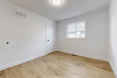 For Lease - 25 Bache Avenue Unit# Upper Level & main level, Georgina, Ontario - Photo 4