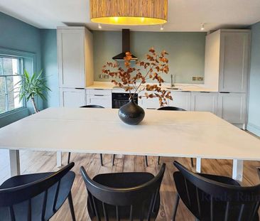 3 bedroom apartment to rent - Photo 4