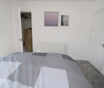 House - End Terrace For Rent Vale Terrace, Tredegar - Photo 5