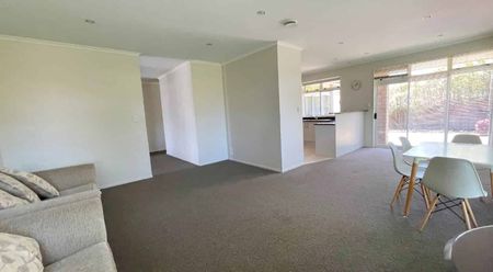 Exceptional Single-Level 4-Bedroom Family Home in Silverdale - Photo 3