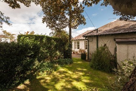 FLAT 2, 7 Gatehouse Cottage - Photo 3