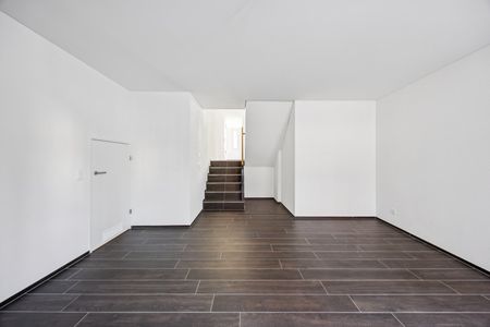 ERSTVERMIETUNG: Moderne Split-Level-Wohnung mit Charme in Zürich-Oerlikon - Photo 3