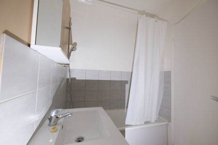 APPARTEMENT T1 A LOUER - Photo 3