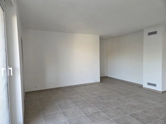 Location Appartement 5 pièces 88 m2 à Lapalud - Photo 1