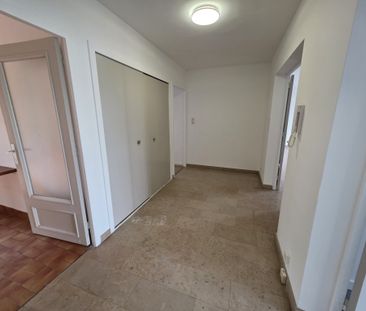 Location Appartement 5 pièces 133m² MONTELIMAR 26200 - Photo 6