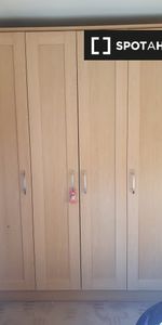 Cozy room in 2-bedroom houseshare in Crumlin, Dublin - Photo 3