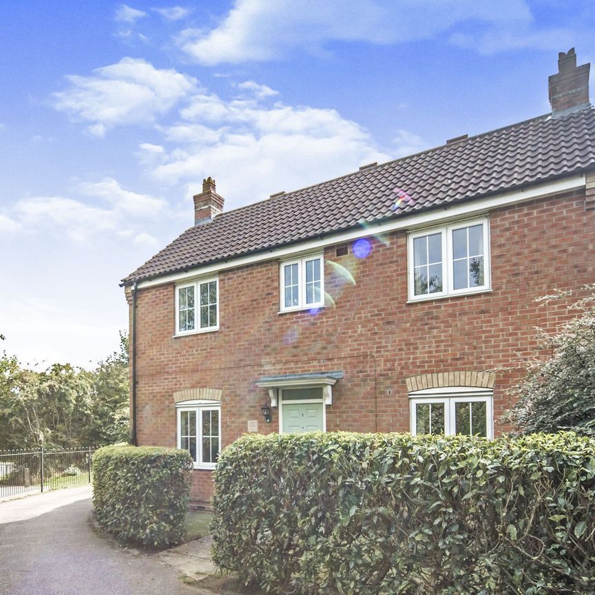 3 bedroom house to rent Dennis Close, Clapham, Bedford, Bedfordshire, MK41 - Photo 1