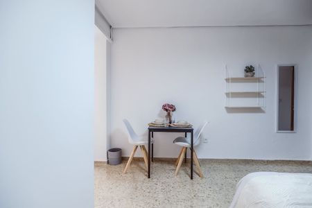 Plaça de Bisbe Benlloch, Torrent, Valencian Community 46900 - Photo 5