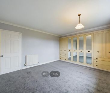 3 bedroom detached bungalow to rent - Photo 5