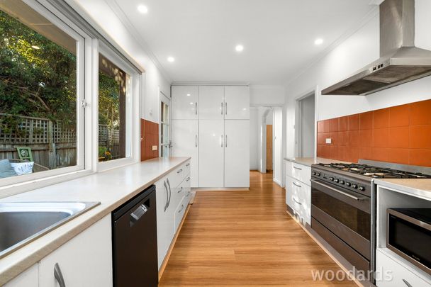 Spacious Unit - Great Location! - Photo 1