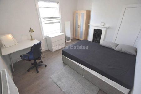 5 bedroom terraced house to rent - Photo 2