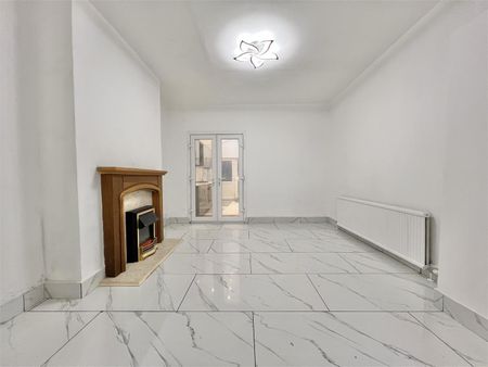 Fence Street, Offerton - Photo 4