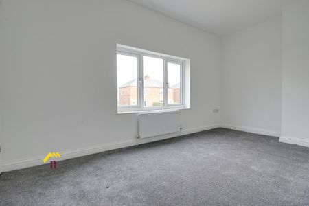 2 bedroom semi-detached house to rent - Photo 3