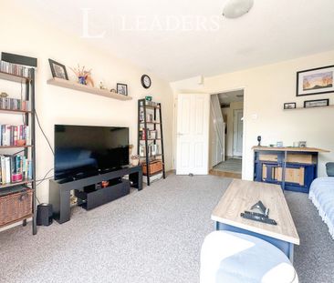 2 bedroom house to rent Marlin Close, Gosport, PO13 - Photo 1