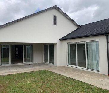 Karaka stunner! - Photo 1