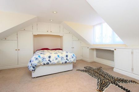 5 bedroom detached bungalow to rent - Photo 3