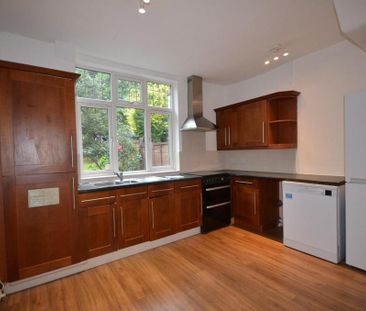 4 bedroom detached house to rent - Photo 4