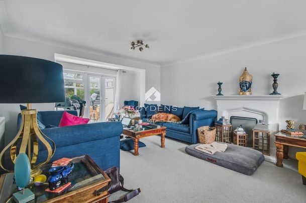 4 bedroom semi-detached house to rent - Photo 1