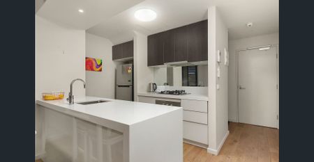 Modern two storey apartment - Photo 3