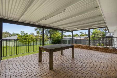 Stylishly Renovated Family Home Designed for Comfort, Space, and Easy Living. - Photo 2