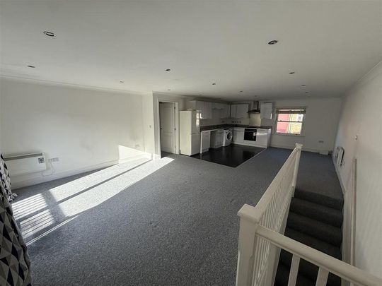 2 bedroom house share to rent - Photo 1