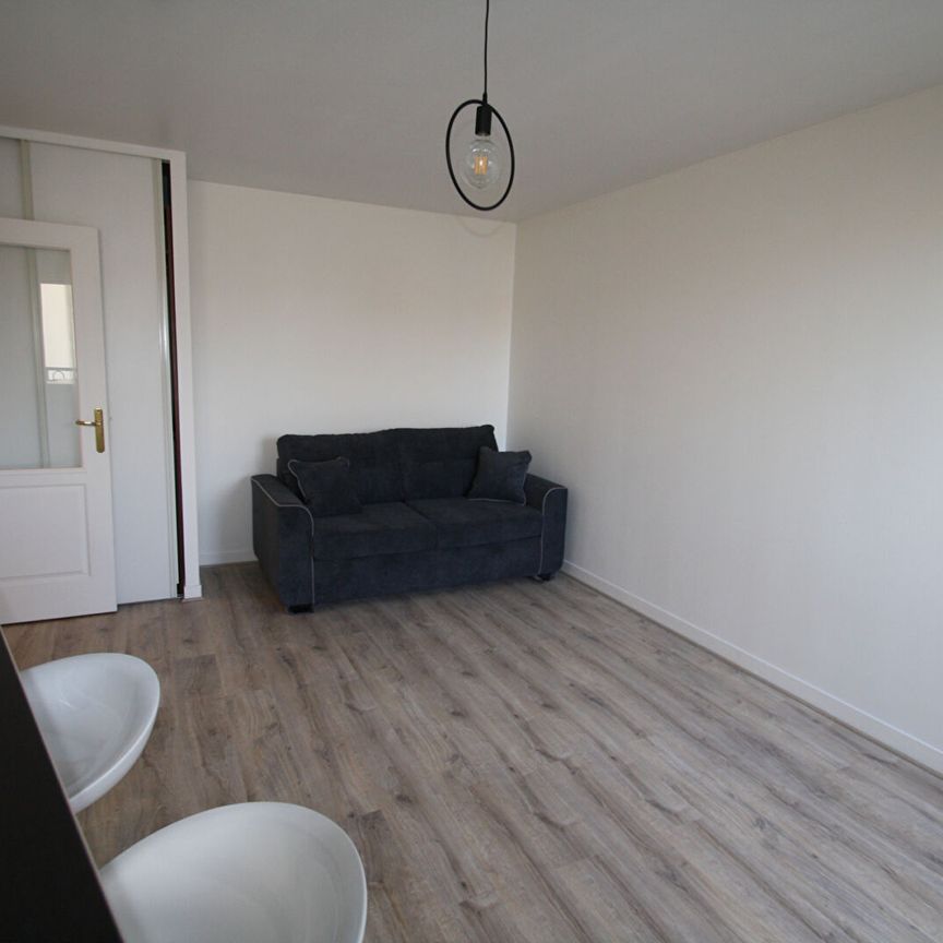 STUDIO Meublé Carrières sur Seine, - Photo 1