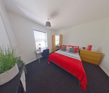 1 bedroom in a house share to rent - Photo 3