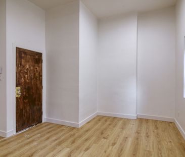 539 Prince-Arthur west - Photo 3