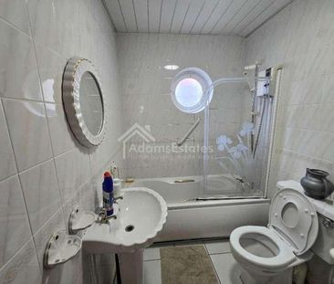 Park House Drive, Thornhill, WF12 - Photo 3