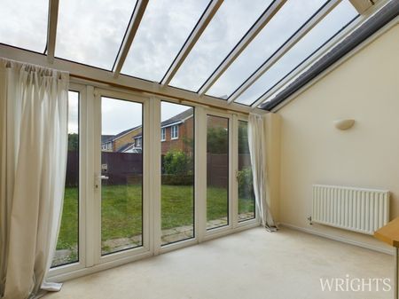 2 bedroom End Terraced House - Wansbeck Close, Stevenage - Photo 2