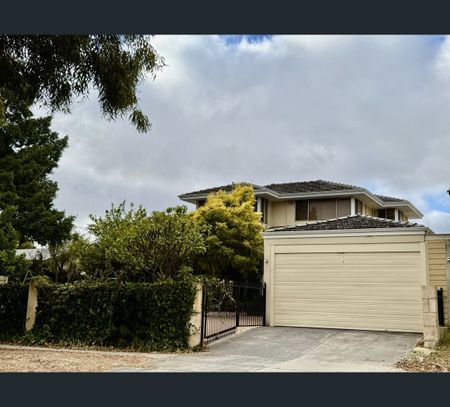 4 Coronation Street, Doubleview, WA 6018 - Photo 3
