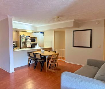 10/25 Thorngate Drive, Robina QLD 4226 - Townhouse For Rent | Domain - Photo 4