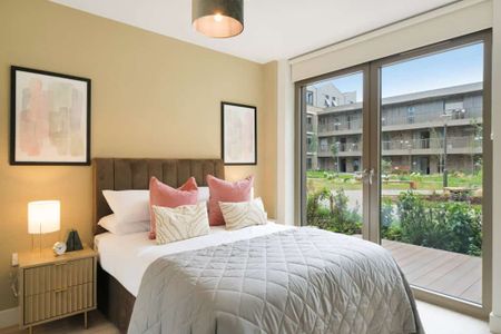 The Oakgate, KT22 7RZ, Surrey - Photo 4