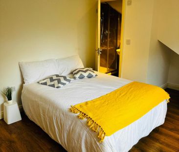 1 bedroom in a house share to rent - Photo 4